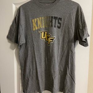 Men’s T-shirt.